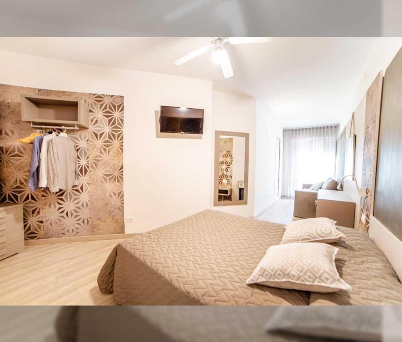 Hotel All'Orologio 3 Stelle Superior Caorle Eksteriør billede